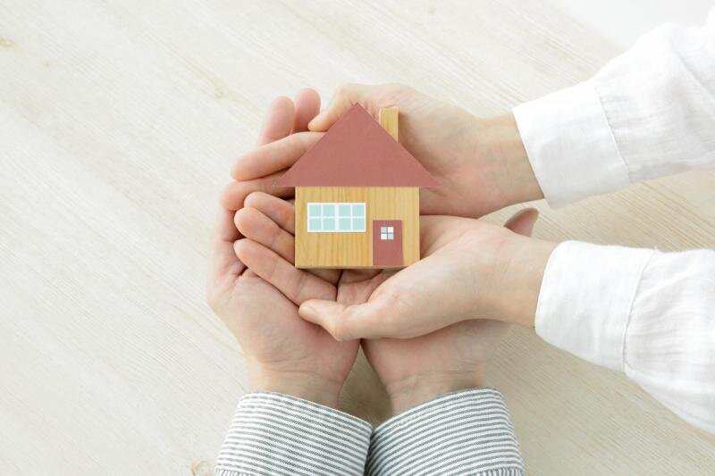 遺贈でかかる税金は？不動産を第三者に相続させた場合の計算方法や注意点