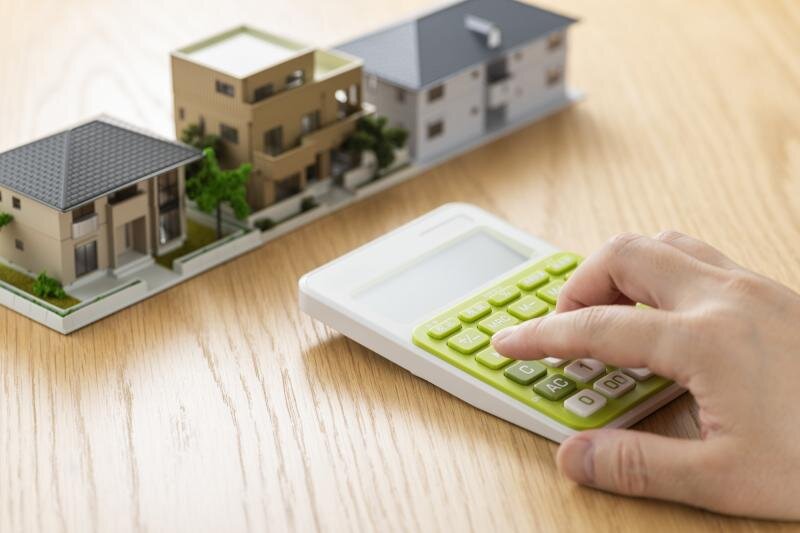 アパートの建築費はいくら必要？建築費用の坪単価相場や100坪の計算例を紹介します