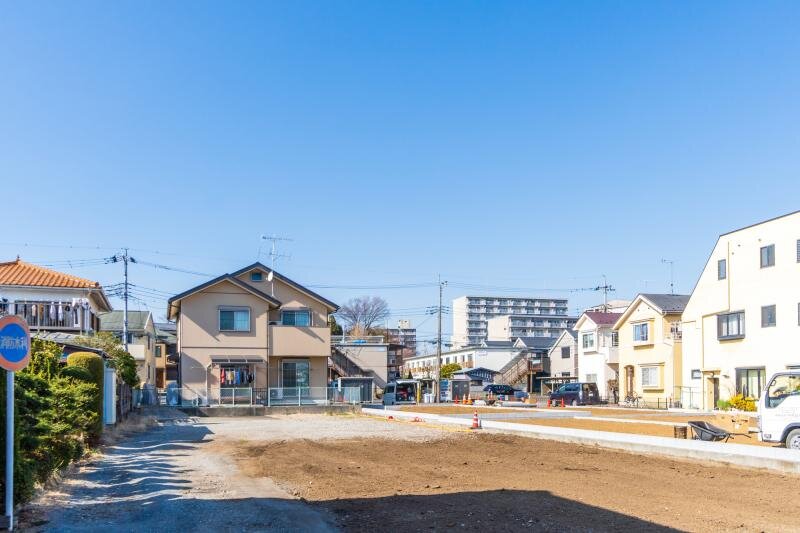 【不動産投資】買ってはいけない土地12選｜擁壁、接道など…見分け方を解説します  